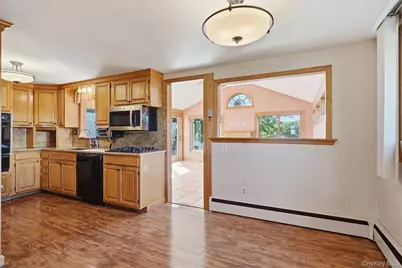 14 Valewood Drive, New Windsor, NY 12553 - Photo 13