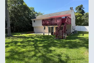 43 Newtown Avenue, Selden, NY 11784 - Photo 21