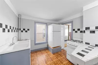 120 N Ocean Avenue, Patchogue, NY 11772 - Photo 25