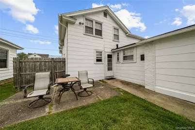 120 N Ocean Avenue, Patchogue, NY 11772 - Photo 21