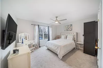 6 Denmark Court, Huntington, NY 11743 - Photo 9