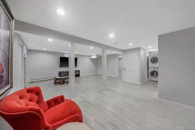 6 Denmark Court, Huntington, NY 11743 - Photo 27