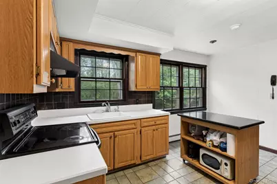 614 Twin Hills Court, Northport, NY 11768 - Photo 11