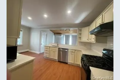 26 2nd Avenue #1 (first floor), Bay Shore, NY 11706 - Photo 9