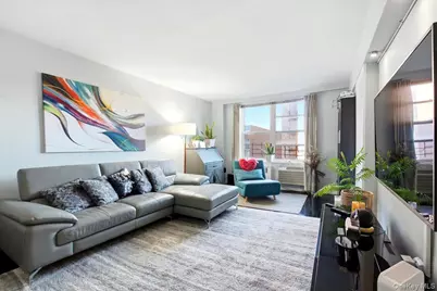 66-15 Thornton Place #4G, Rego Park, NY 11374 - Photo 9