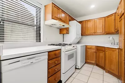 160-48 17th Avenue #5-147, Whitestone, NY 11357 - Photo 7