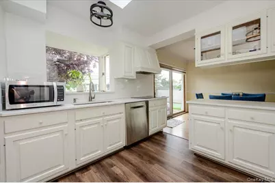 91 Flower Road, Valley Stream, NY 11581 - Photo 9