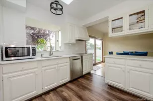 91 Flower Rd, Valley Stream, NY 11581 - Photo 9