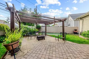 91 Flower Rd, Valley Stream, NY 11581 - Photo 25