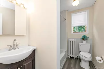585 Seaman Avenue, Baldwin, NY 11510 - Photo 11