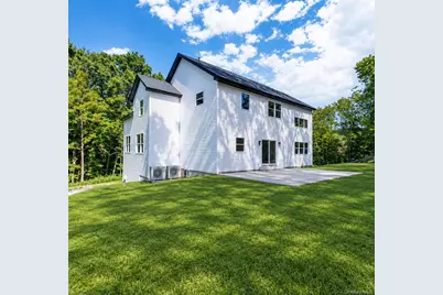 19 Stacy Lee Drive, Newburgh, NY 12550 - Photo 3