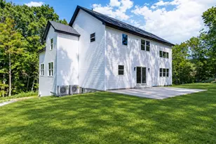 19 Stacy Lee Dr, Newburgh, NY 12550 - Photo 3