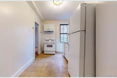 68-30 Burns Street #C2, Forest Hills, NY 11375 - Photo 9