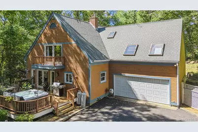 1745 Bayview Avenue, Mattituck, NY 11952 - Photo 25