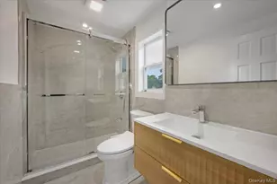 336 W Seaman Ave, Freeport, NY 11520 - Photo 11