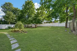 10 Field Pl, Huntington Station, NY 11746 - Photo 33
