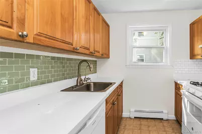 246 Fairharbor #246, Patchogue, NY 11772 - Photo 5
