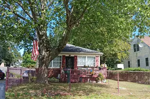 25 Campbell St, Patchogue, NY 11772 - Photo 3