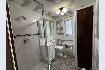 105 Rutledge Road, North Babylon, NY 11703 - Photo 23