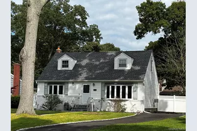 105 Rutledge Road, North Babylon, NY 11703 - Photo 1