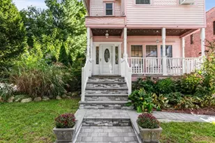39 12th Ave, Sea Cliff, NY 11579 - Photo 3