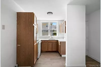 62 Townhouse Road N #62, Huntington Station, NY 11746 - Photo 19