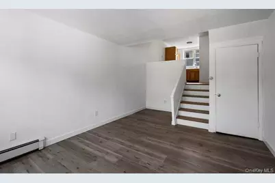 62 Townhouse Road N #62, Huntington Station, NY 11746 - Photo 23