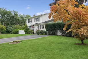 50 Plane Tree Ln, Saint James, NY 11780 - Photo 3