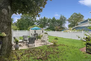 50 Plane Tree Ln, Saint James, NY 11780 - Photo 5