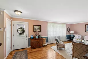 50 Plane Tree Ln, Saint James, NY 11780 - Photo 9