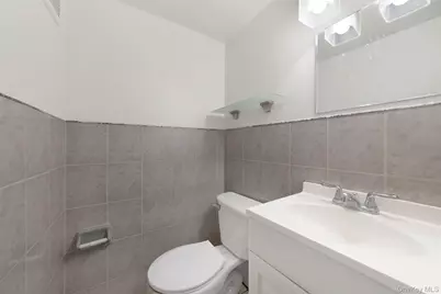 478 Bay Ridge Parkway, Brooklyn, NY 11209 - Photo 9