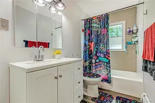 1208 America Ave, West Babylon, NY 11704 - Photo 19