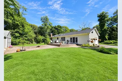 124 Ridge Road, Ridge, NY 11961 - Photo 19