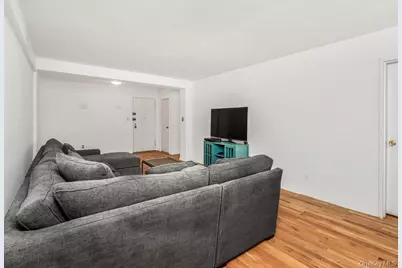 2736 Independence Avenue #2E, Bronx, NY 10463 - Photo 5