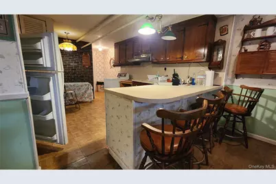 79-04 Kneeland Avenue, Elmhurst, NY 11373 - Photo 27