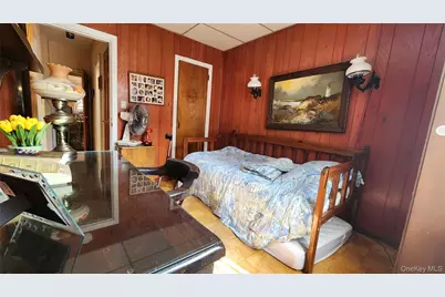 79-04 Kneeland Avenue, Elmhurst, NY 11373 - Photo 3