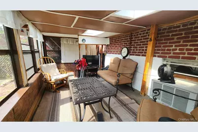79-04 Kneeland Avenue, Elmhurst, NY 11373 - Photo 31