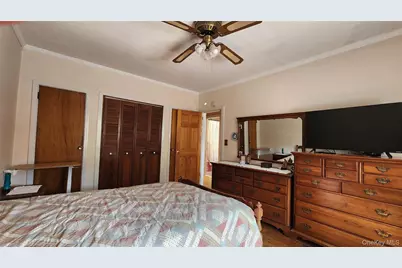 79-04 Kneeland Avenue, Elmhurst, NY 11373 - Photo 7