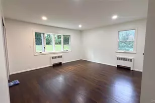 19 Bunkerhill Dr, Huntington, NY 11743 - Photo 13