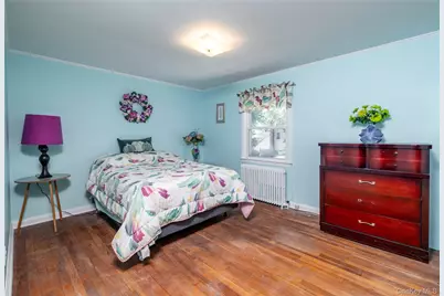 204 Pamlico Avenue, Uniondale, NY 11553 - Photo 15