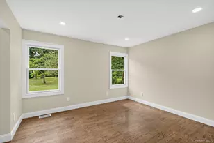 355 Forest Ln, Smithtown, NY 11787 - Photo 17