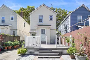 111-15 158th St, Jamaica, NY 11433 - Photo 17