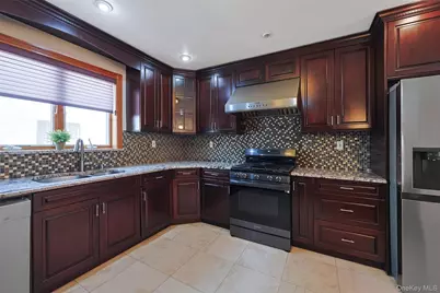 61-36 Cloverdale Blvd, Oakland Gardens, NY 11364 - Photo 11