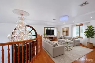 61-36 Cloverdale Blvd, Oakland Gardens, NY 11364 - Photo 13