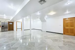 61-36 Cloverdale Blvd, Oakland Gardens, NY 11364 - Photo 33