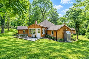 5 Jacobs Ln, Wading River, NY 11792 - Photo 5