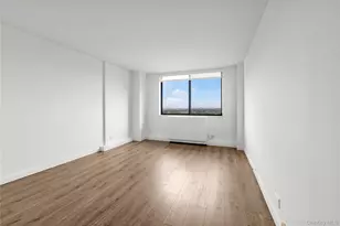 2 Bay Club Dr, Bayside, NY 11360 - Photo 5