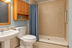 8 Canary Pl, Farmingville, NY 11738 - Photo 5