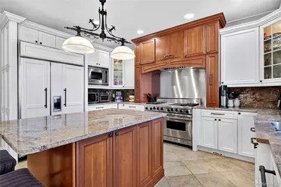 3414 Manchester Road, Wantagh, NY 11793 - Photo 9