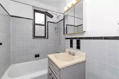 141-60 84th Road #3G, Briarwood, NY 11435 - Photo 11